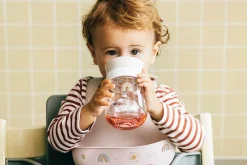 Mepal 360° Trinkbecher Mio 300 ml - Little Farm Kleine Farm Hot