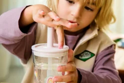 Mepal Kinder-Trinkglas Mio 250 ml mit Strohhalm - Little Farm Kleine Farm Discount